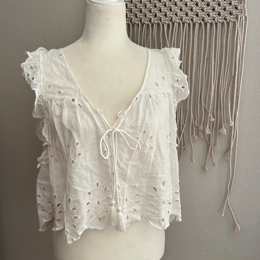 Adorable Zara top!